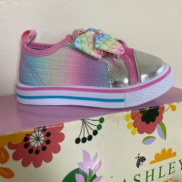 Laura Ashley Toddler Baby Girl Pink Sparkly Rainbow Slip-on Sneaker size 5 - Picture 8 of 12